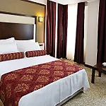 Hotel Lavin &