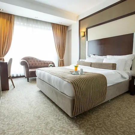 Lavin & Hotel Denizli (Denizli)