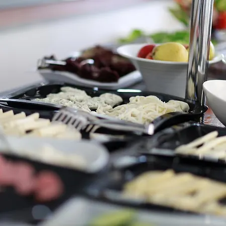 Lavin & 4* دنيزلي