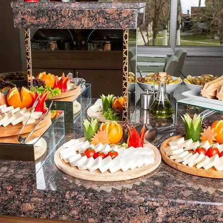 Lavin & Denizli (Denizli)