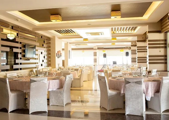 Hotel Lavin Hotel&spa 4*