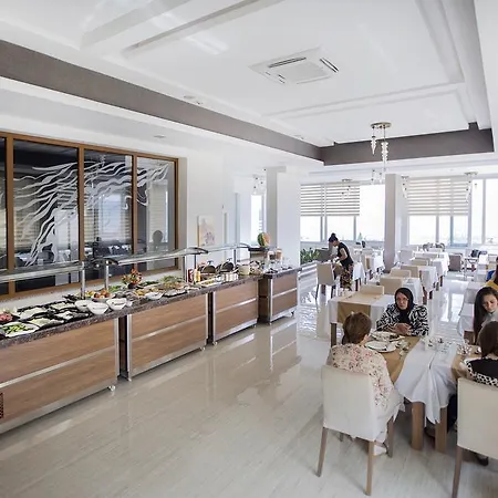Lavin Hotel&spa 4*