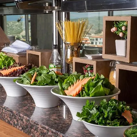 Lavin Hotel&spa 4*