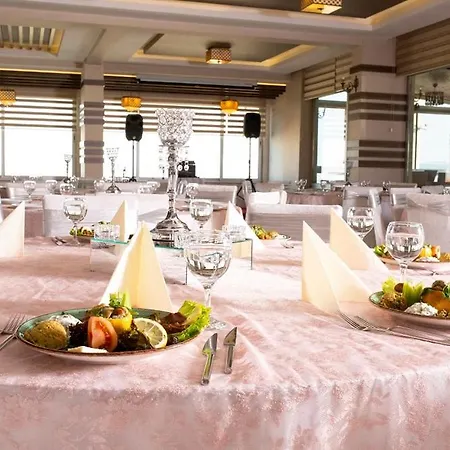 Hotel Lavin &