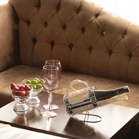 Hotel Lavin & 4*
