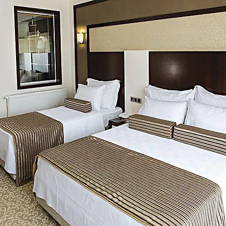 Lavin Hotel&spa Hotel 4*