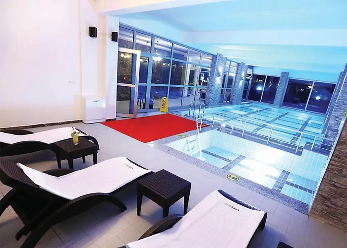 Lavin & Otel 4*