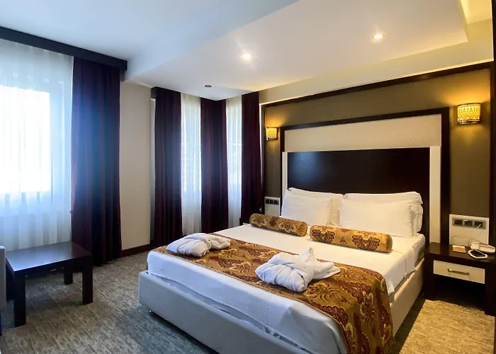 Lavin Hotel&spa 4*